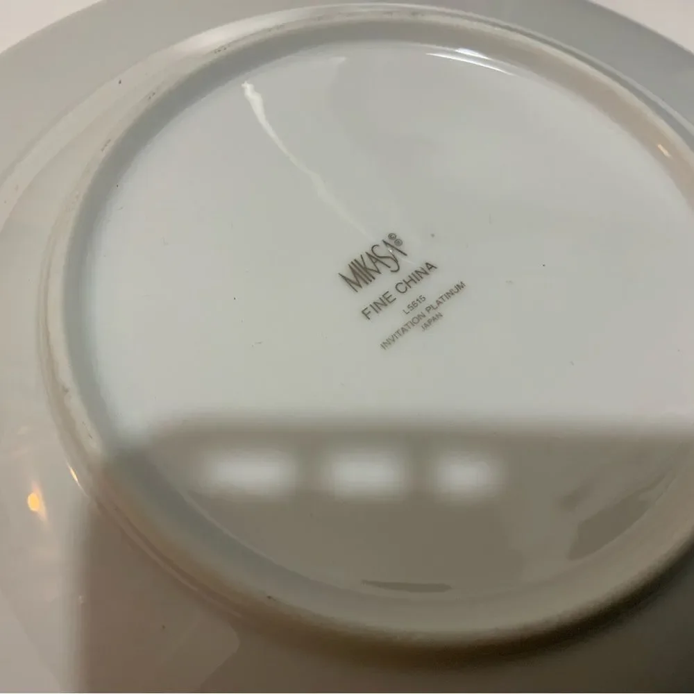 Mikasa set plates